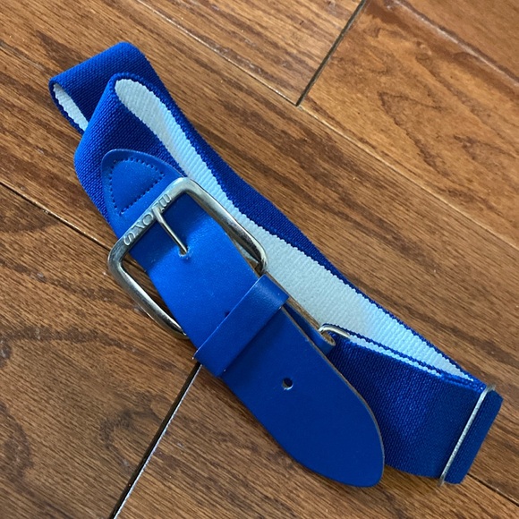 🥎softball/ Baseball belts Size medium- stretchy w/extension - Blue - Picture 1 of 4